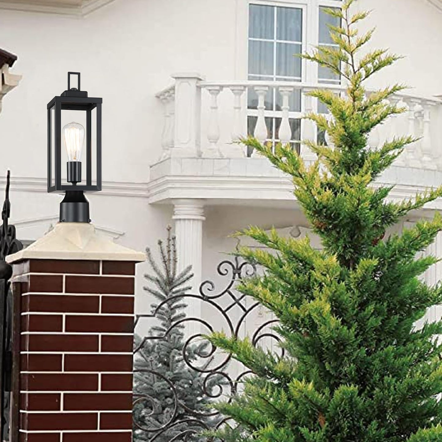Outdoor Post Light - E26 Base, 60W Max, Metal Housing + Glass