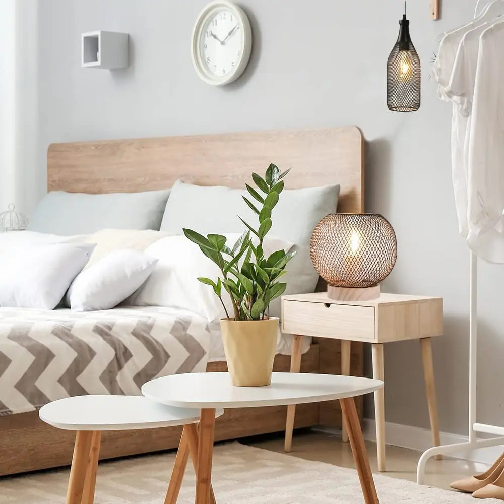 Set of 2 Table Lamp Metal Mesh Modern Battery Powered with 6-Hours Timer Feature 7.5''High Decorative Cordless Lamp for Balcony Indoor Table Garden Party Home(Circular,With Wooden Base)