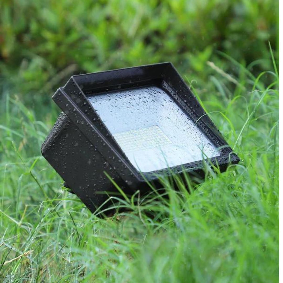 LED Flood Light, Dusk to Dawn 65W 6670LM-HFLB01B1